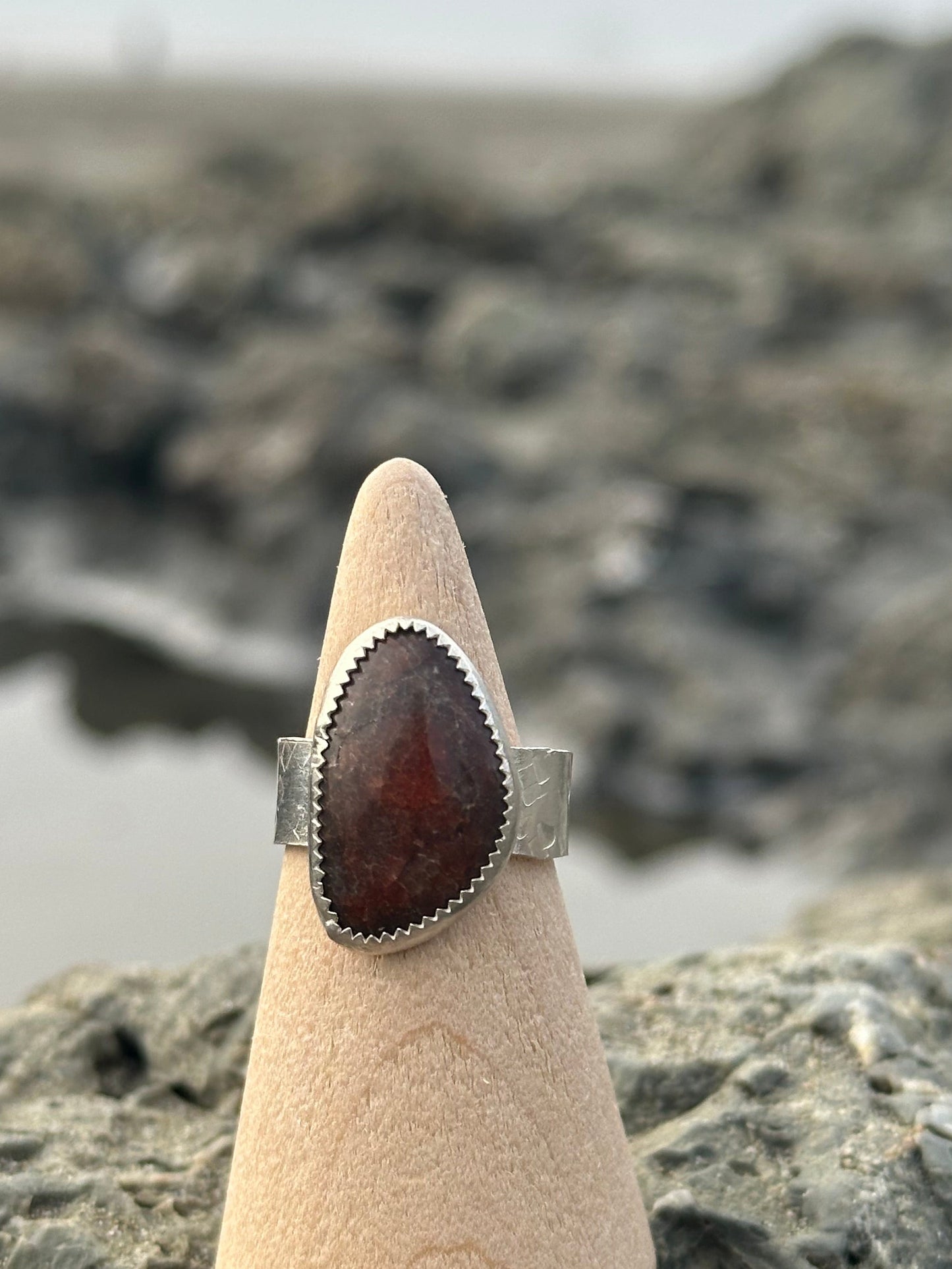 Northern California coastal agate, size 7