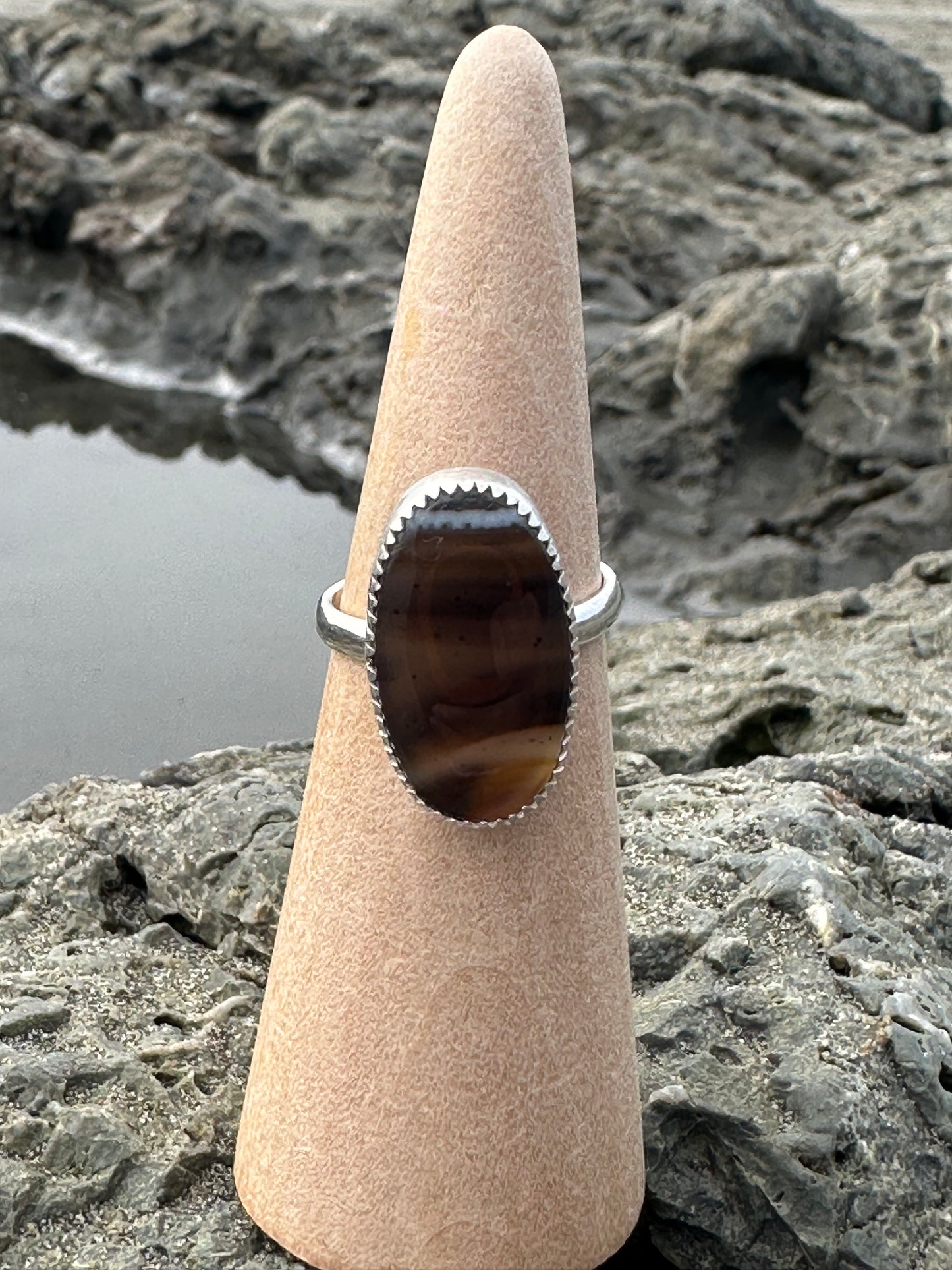 Simple Yellowstone River Agate, size 7