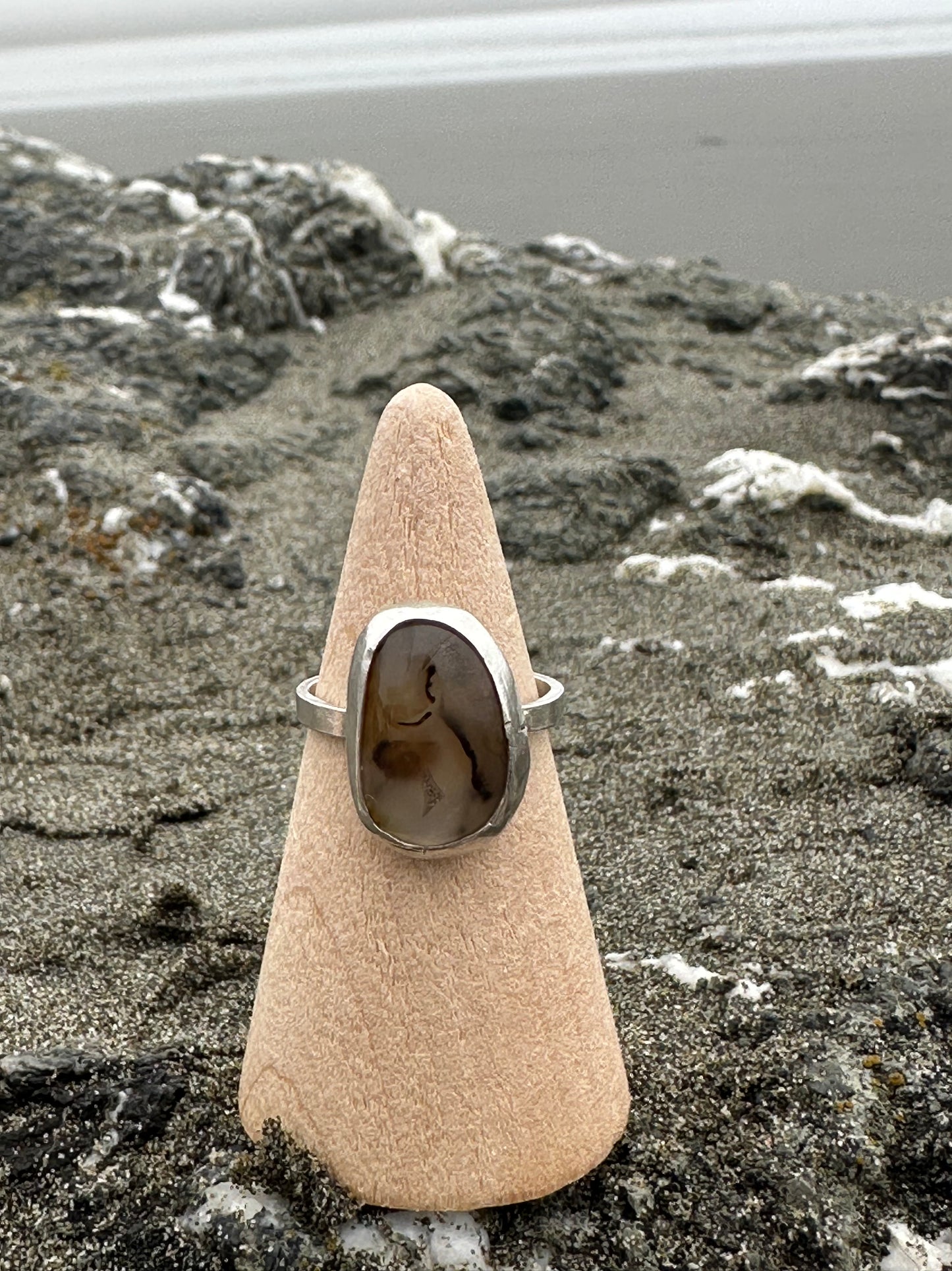 Simple Yellowstone River Agate cabochon, size 6.5