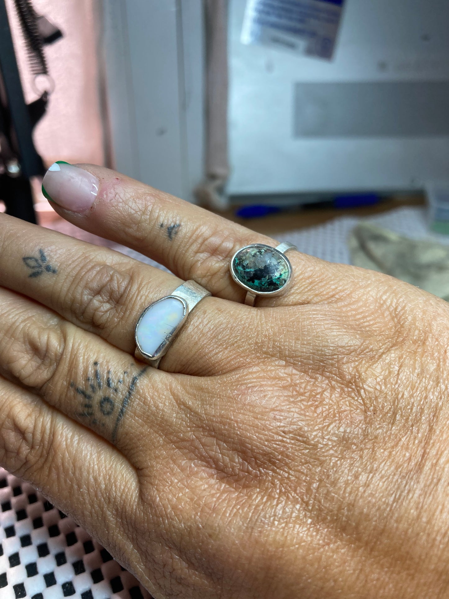 Simple Chrysocolla ring in black host rock, size 5.5, hand made, sterling silver