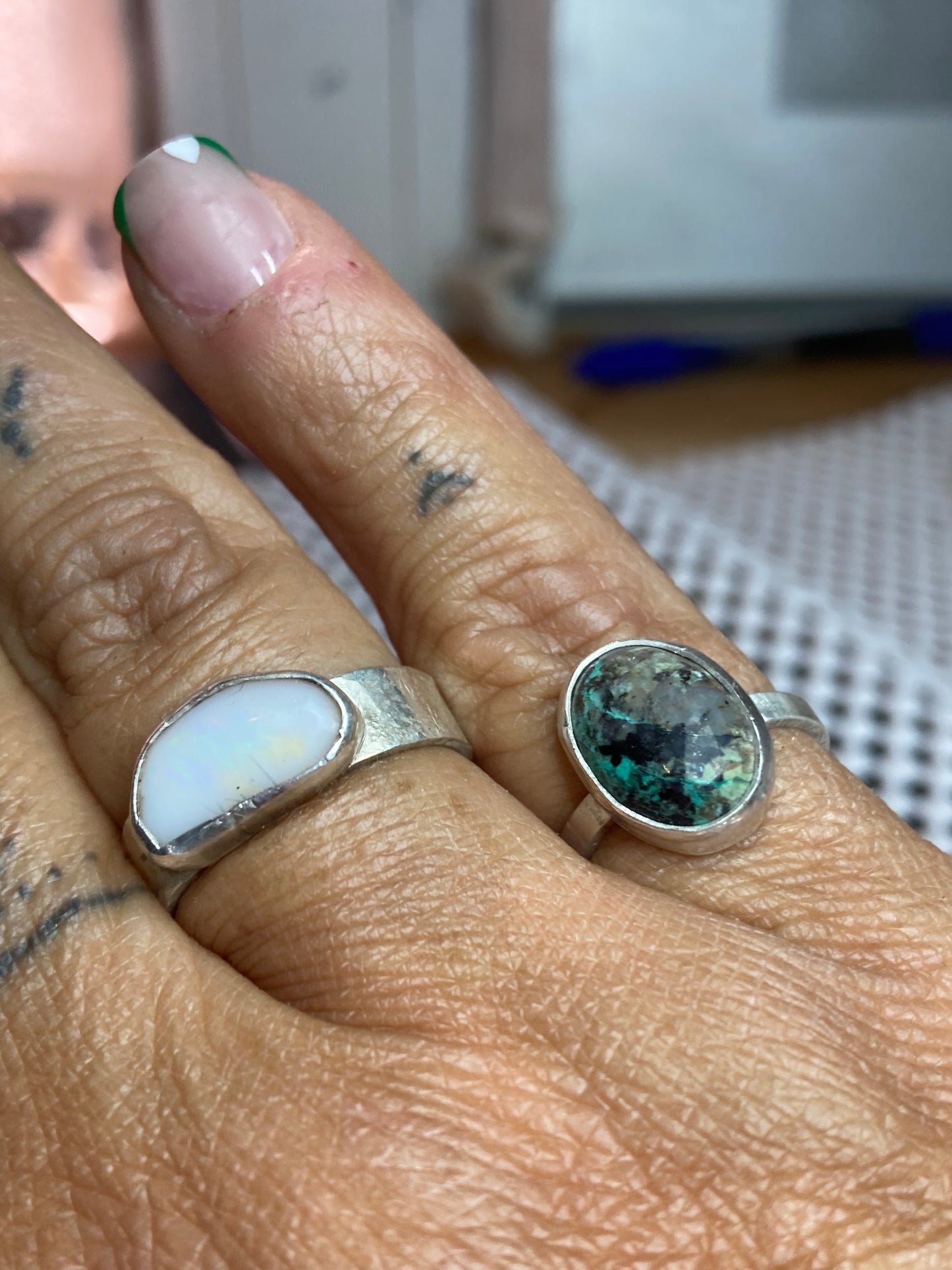 Simple Chrysocolla ring in black host rock, size 5.5, hand made, sterling silver