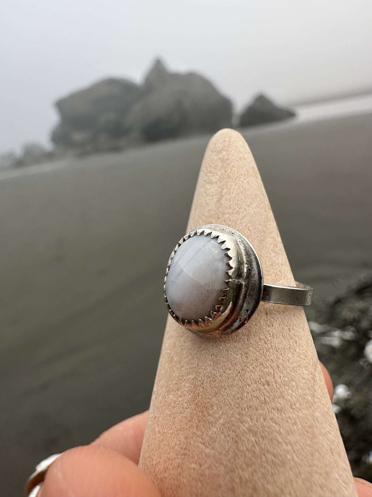 Beautiful Boho Spencer Idaho Opal, size 6.5